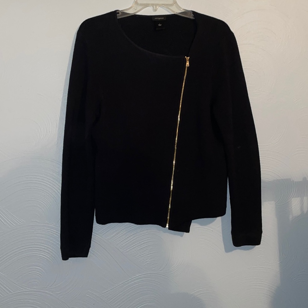 Women’s shirts